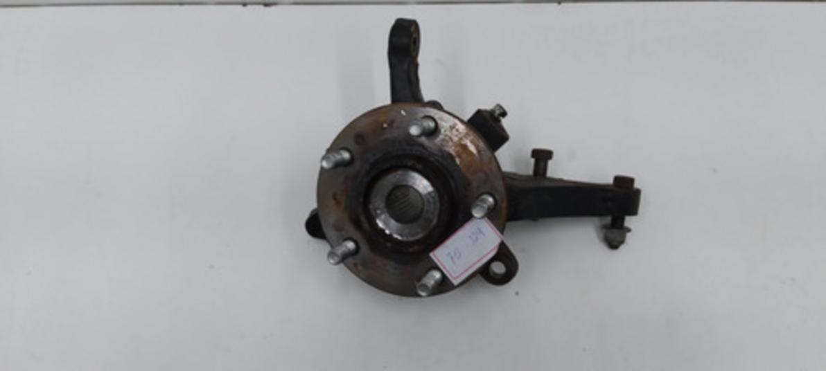 Cubo Montante Dianteiro Esquerdo Mitsubishi Pajero Tr4 2015