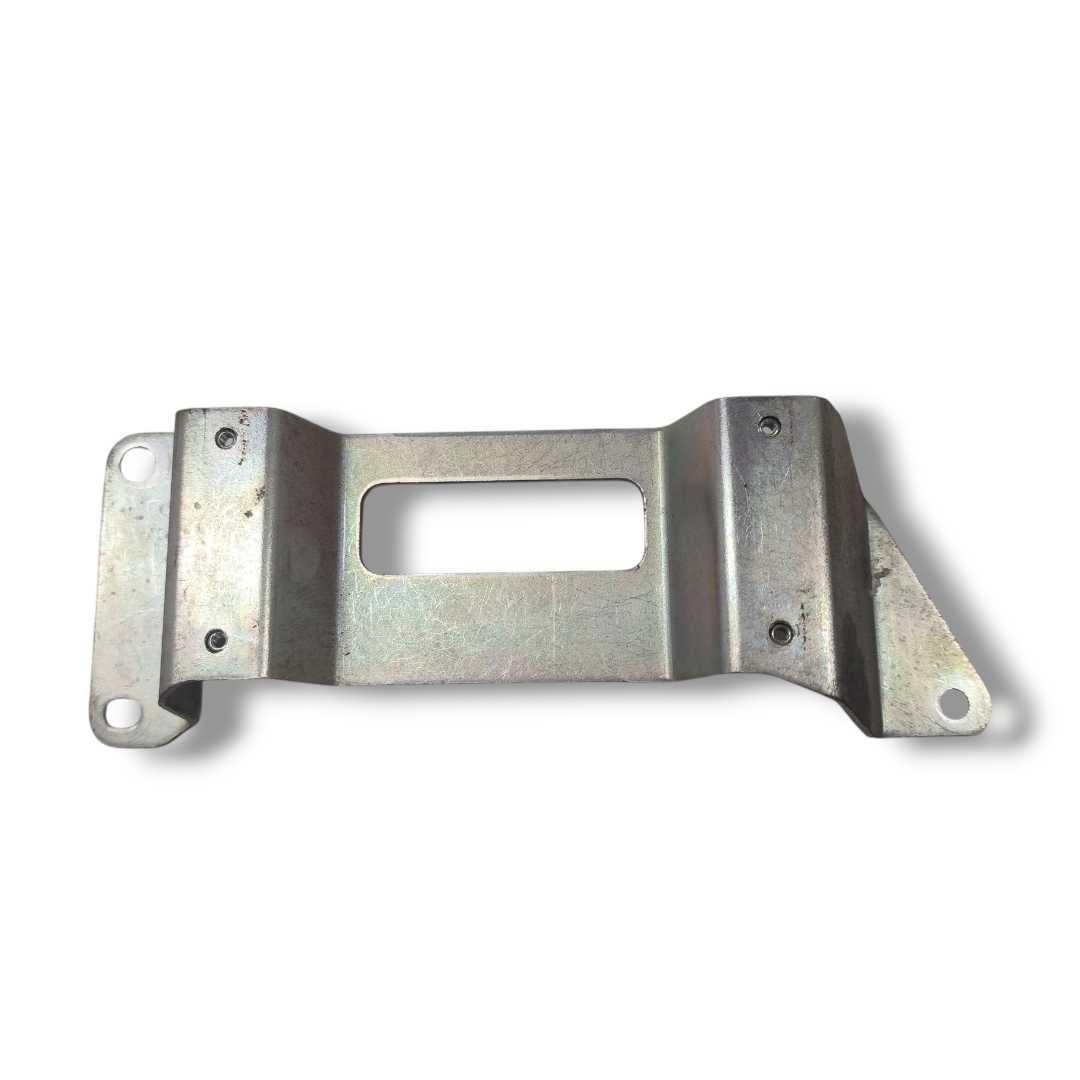 Suporte módulo injeção Nissan kicks 2017 a 2021 oroginal