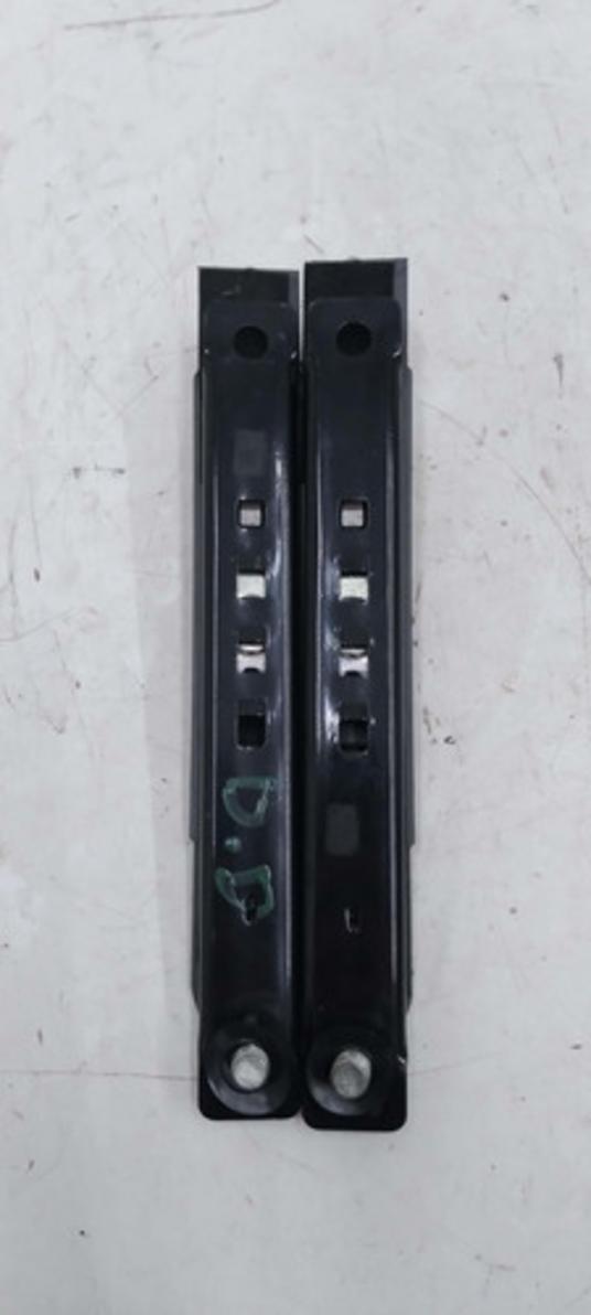 Regulador De Altura Cinto Pajero Tr4 14 Valor Unitário