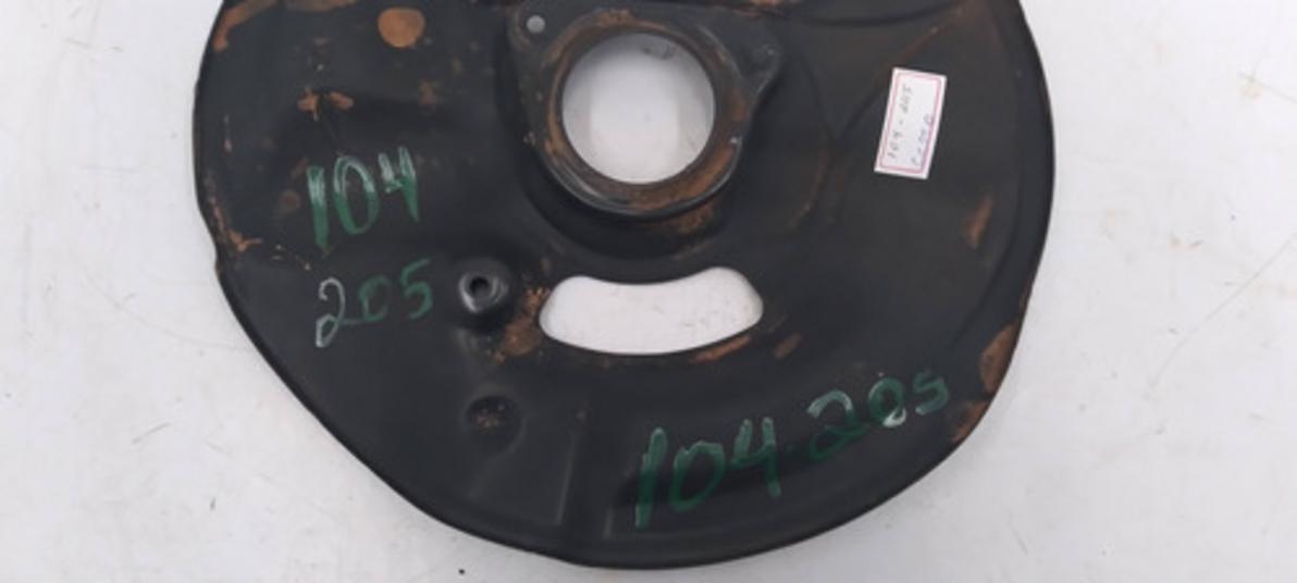 Defletor Disco Dianteiro Direito Mercedes C180 97