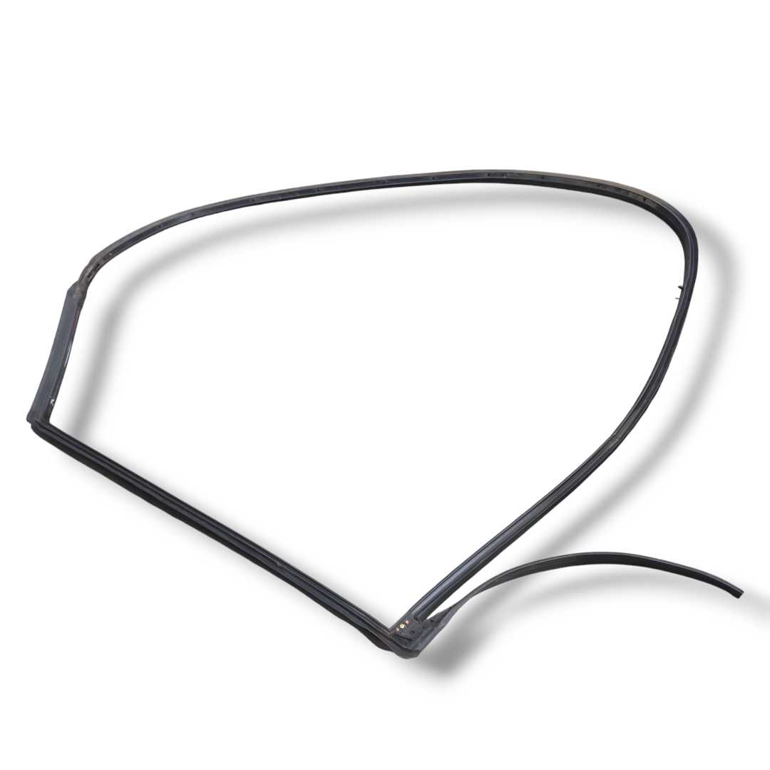 Borracha guarnição traseira esquerda Ford fiesta 2008 2012