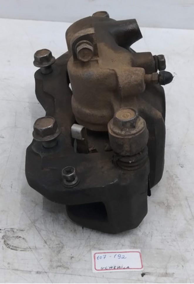 Pinça De Freio Dianteiro Esquerdo Mitsubishi Pajero Sport 03