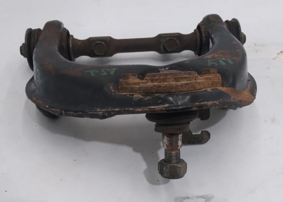 Bandeja Superior Dianteiro Esquerdo Pajero Sport 01