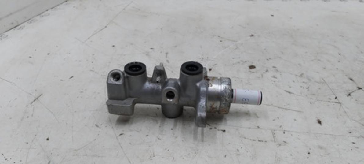 Cilindro Mestre Freio Mitsubishi Pajero Tr4 2005