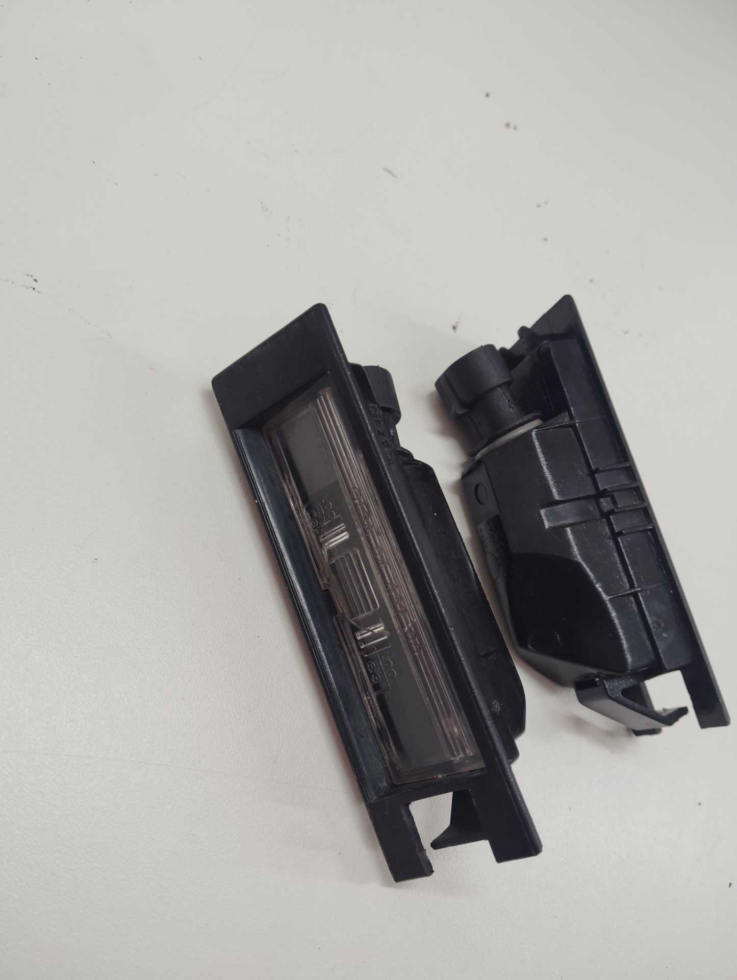 Luz Placa Fiat Grand Siena Punto Linea