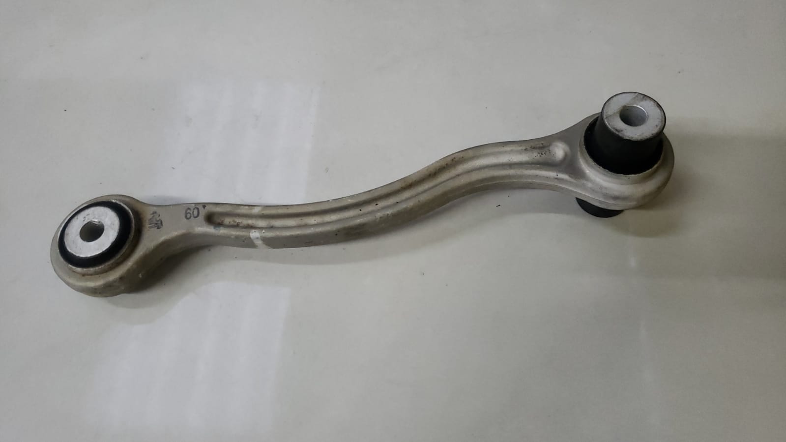 Braço Inferior Traseiro Esquerdo Mercedes C180 1.8 2011