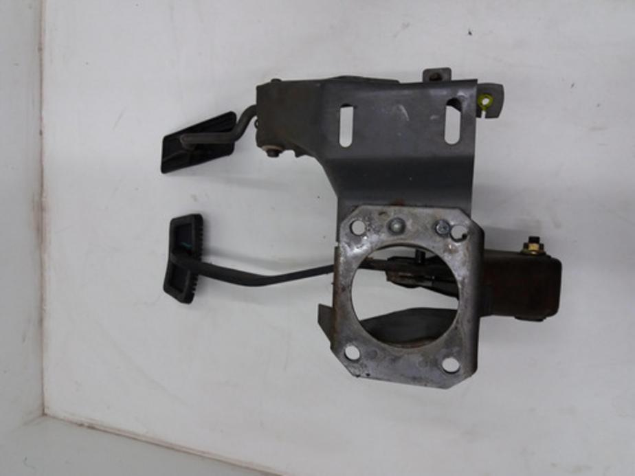 Pedal Acelerador e Freio Omega Australiano 99