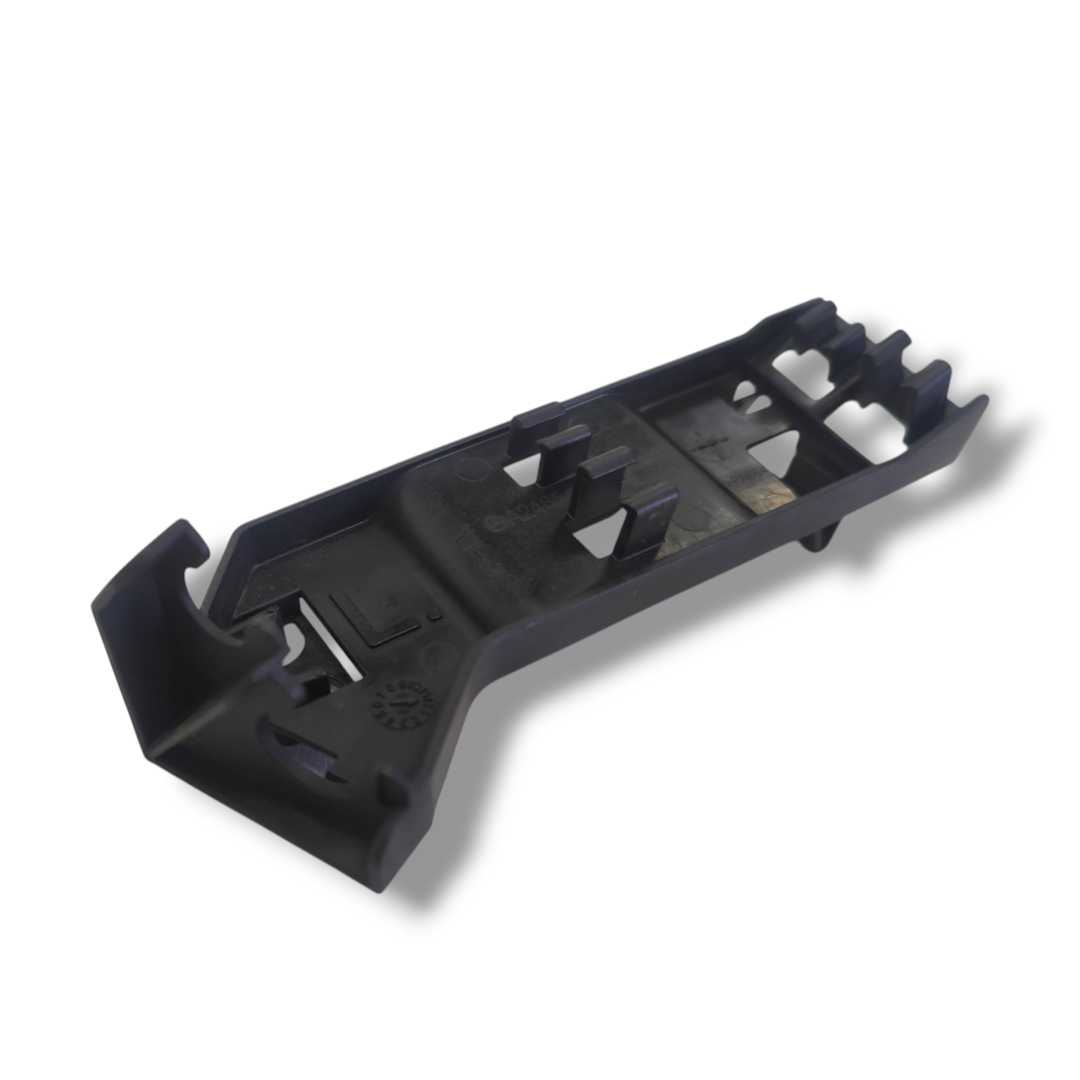 Suporte conector disco freio esquerdo Mercedes GLA 20O 15-18