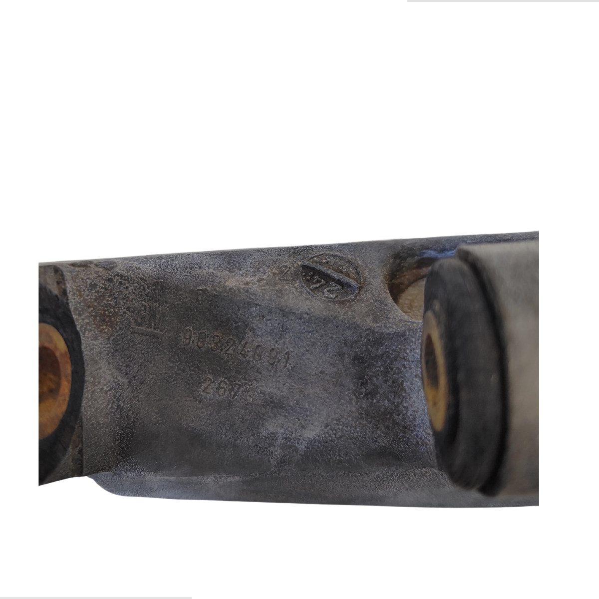 Suporte alternador omega 95  90324091
