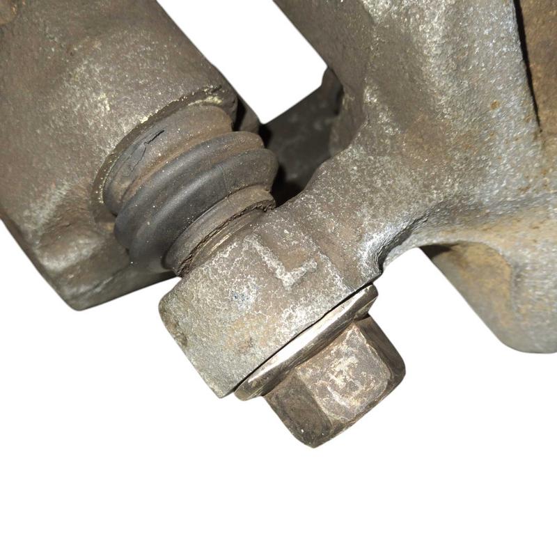 PINÇA DE FREIO DIANTEIRA ESQUERDA PAJERO GLS-B 3.5 2000