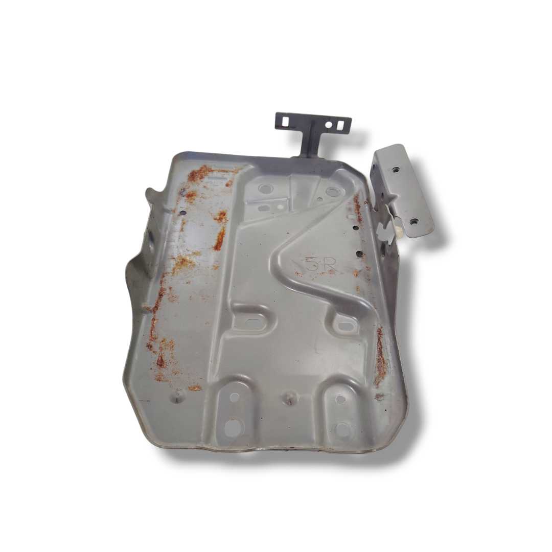 Suporte Bateria Nissan Kicks 2017 a 2021 original