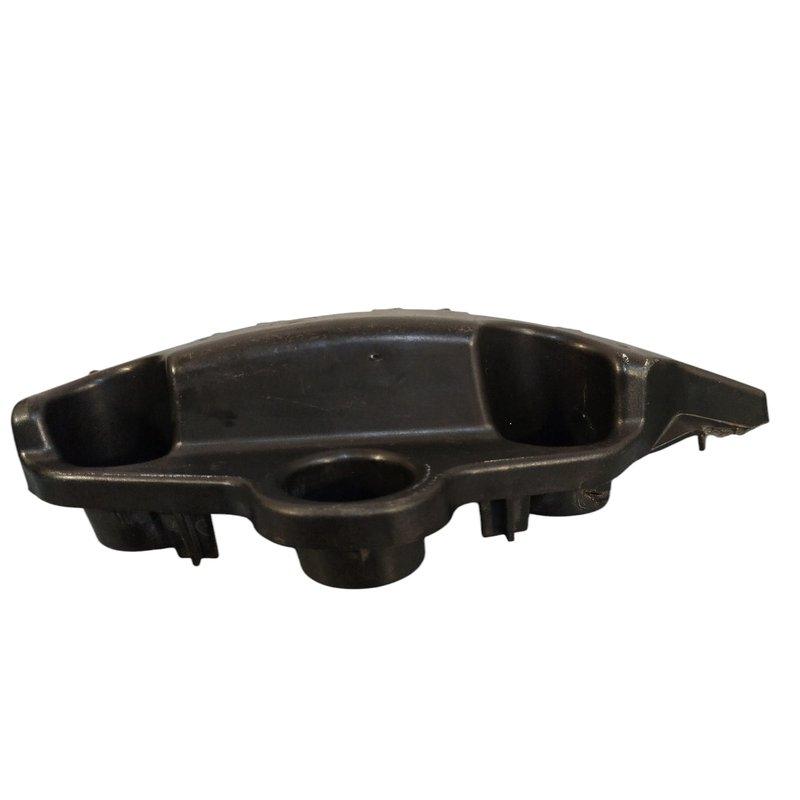 Guia para-choque traseiro direito GM spin 2019 a 2023 usado 