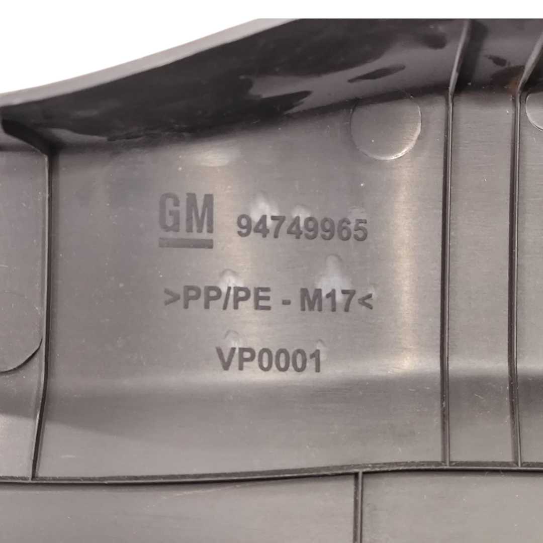 Tampão porta malas GM Chevrolet Onix 2013 a 2019 original