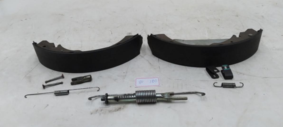 Sapata Traseira Direita L200 Savana 3.2 2013 Diesel