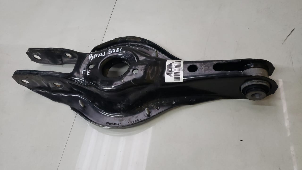 Bandeja Traseira Esquerda Bmw 328i 2013 A 2016