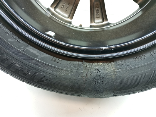 Roda Aro 15 Hyundai HB20  (COM PNEU RUIM)