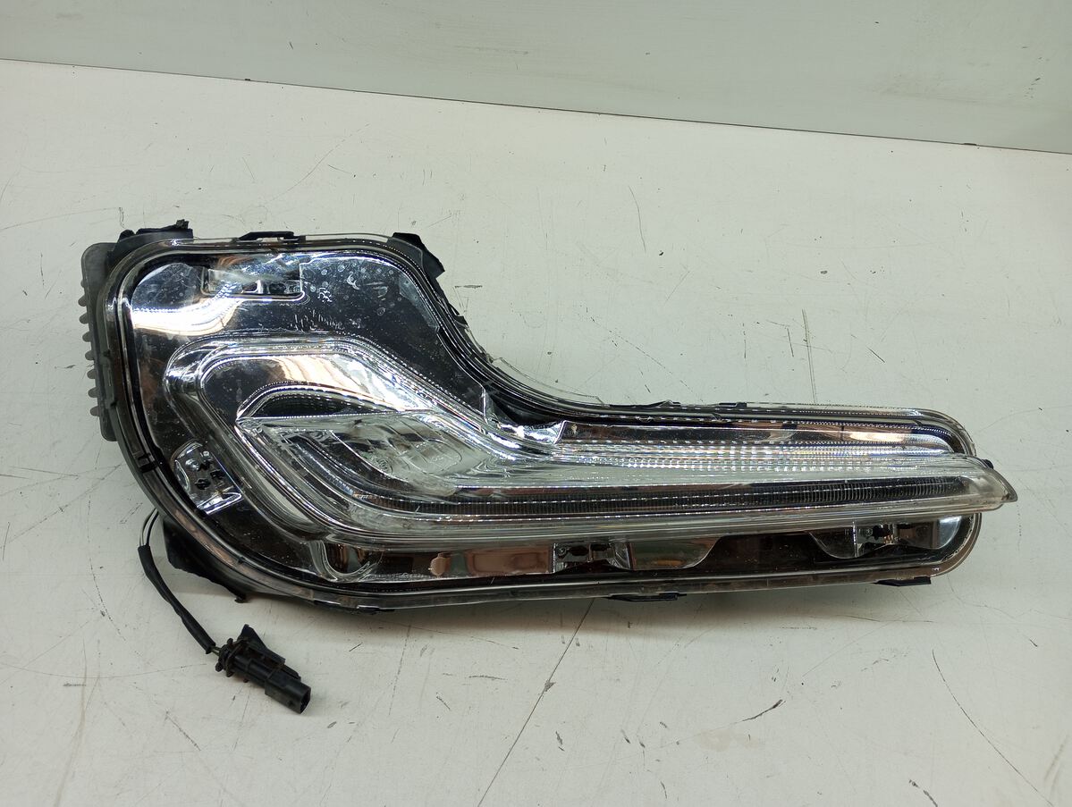 Farol Milha Direito Chevrolet Onix 2023 DETALHE
