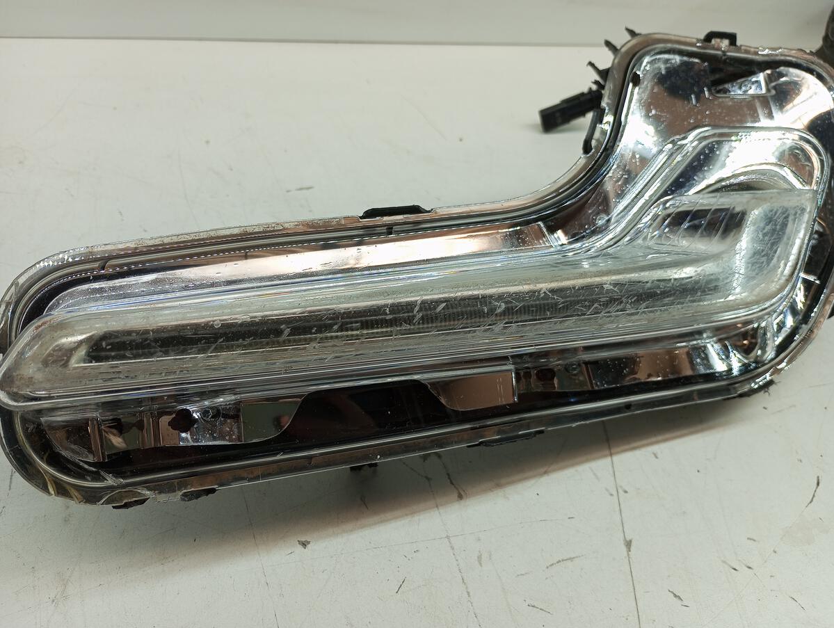Farol Milha Esquerdo Chevrolet Onix 2023 DETALHE