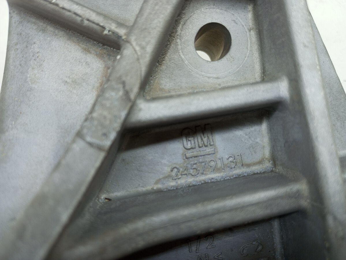 Suporte Alternador GM Onix 2013 a 2015