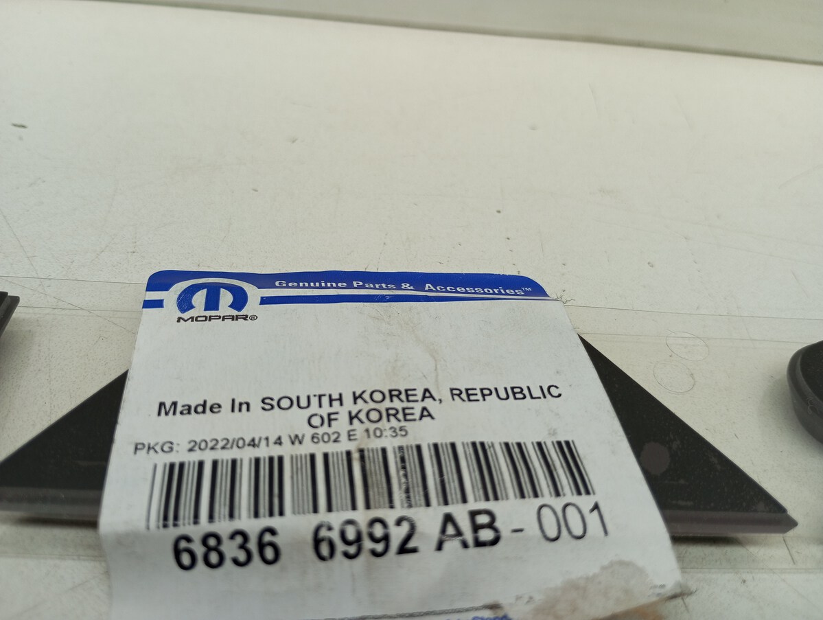 Emblema Grade Frontal RAM 2500 3500 2019 a 2021