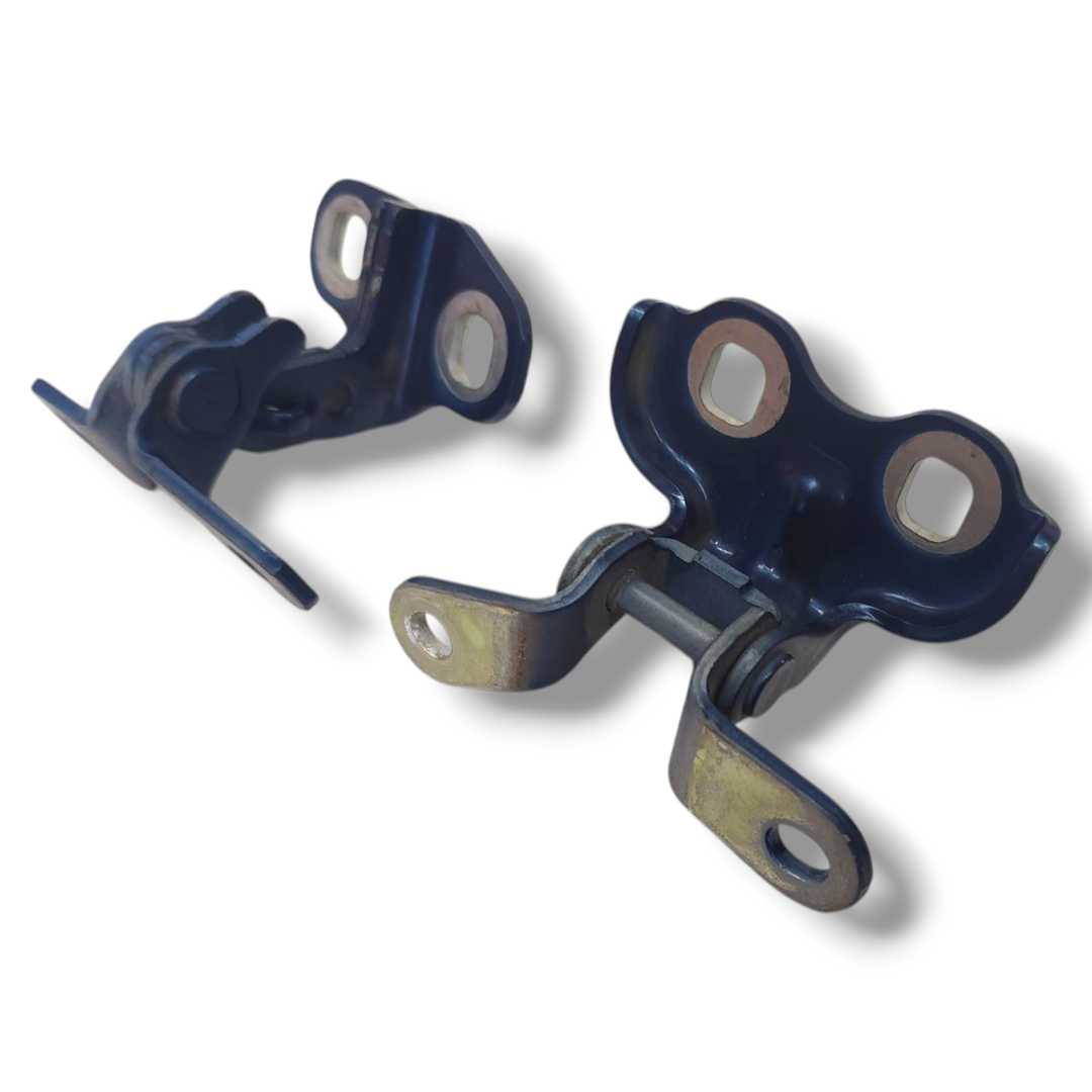 Dobradiça porta traseira esquerda GM Onix 2020 a 2025 origin