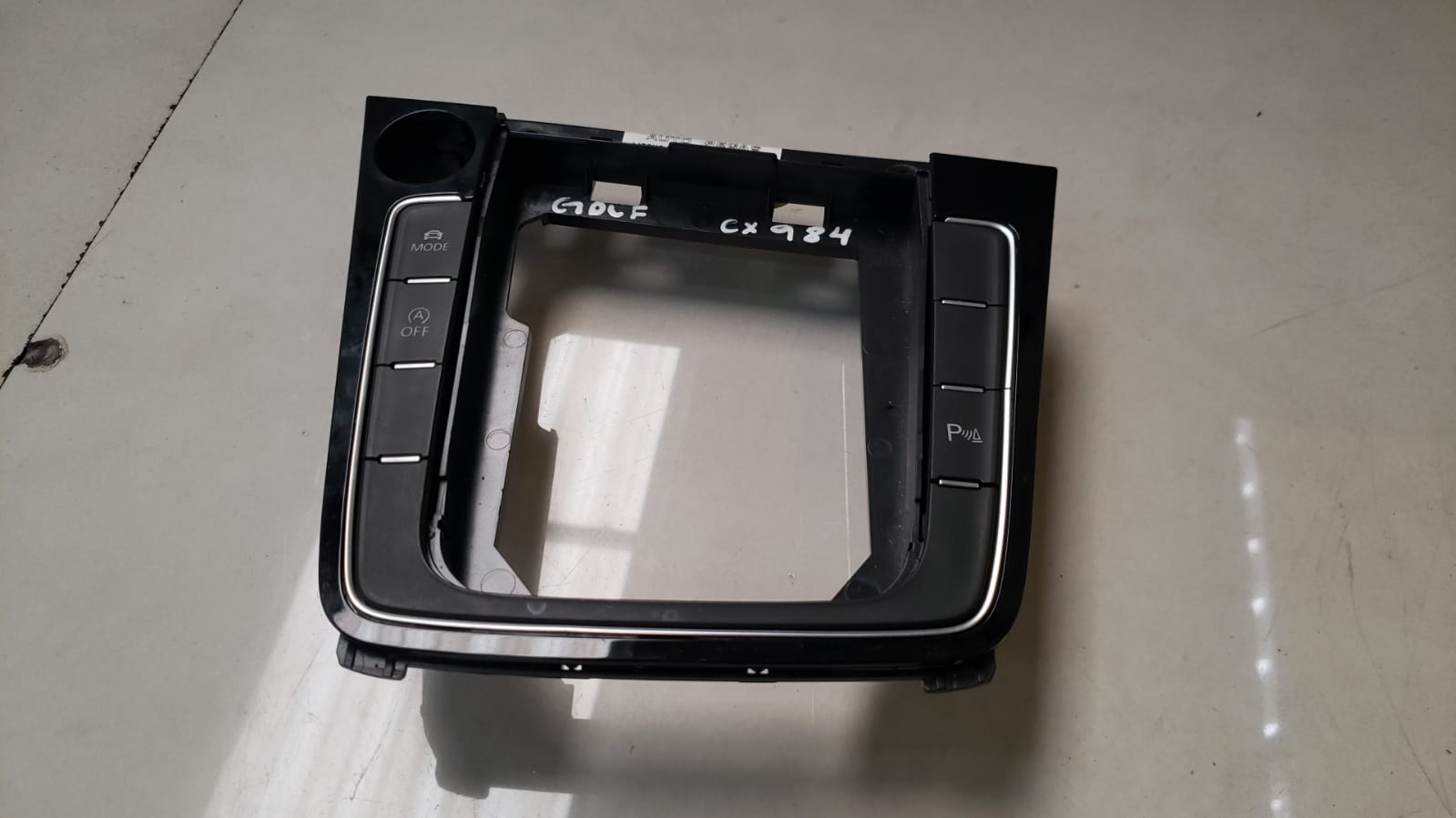 Moldura Alavanca Marcha Vw Golf Tsi 2014 a 2019 5gm864263a