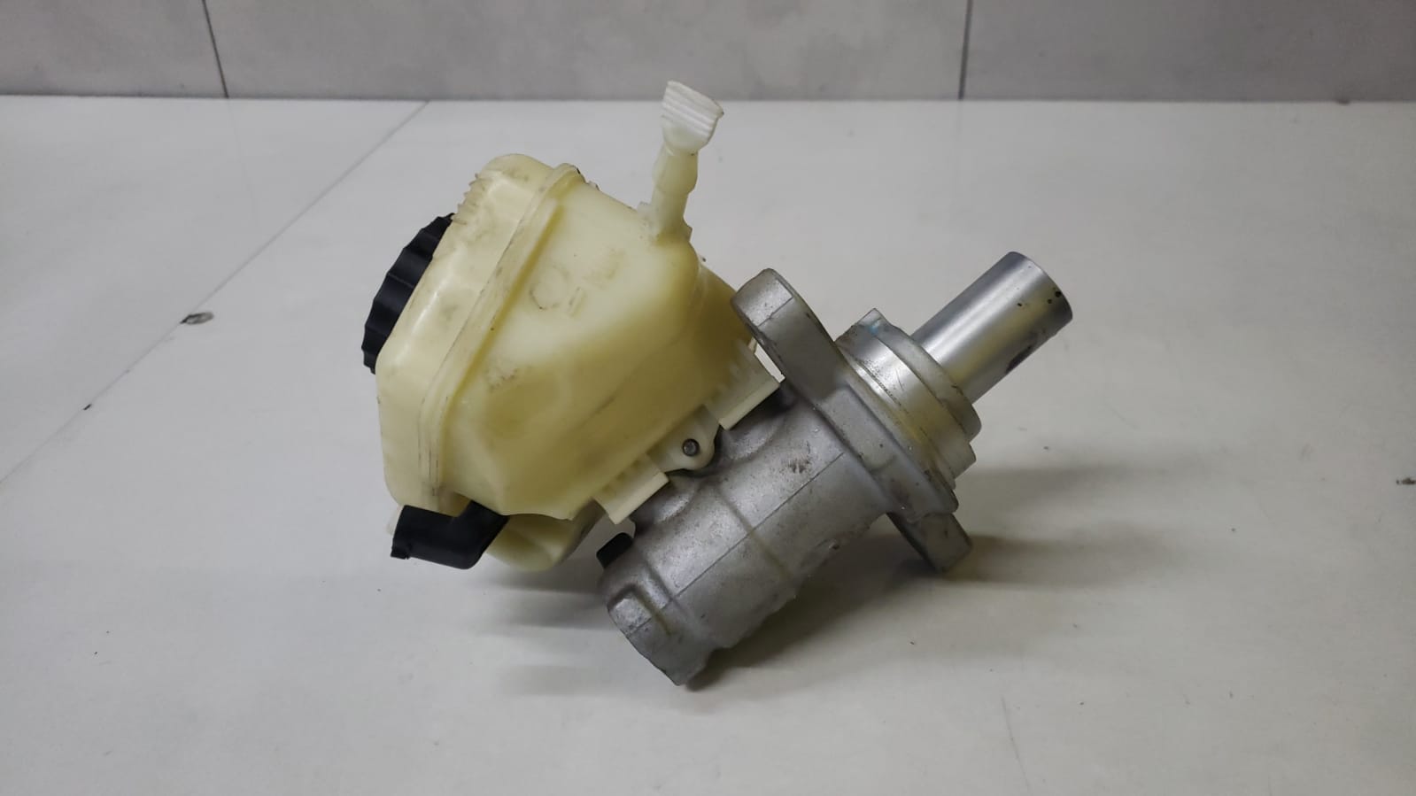 Cilindro Mestre C/ Reservatório Bmw 328i 2.0 2013 A 2016