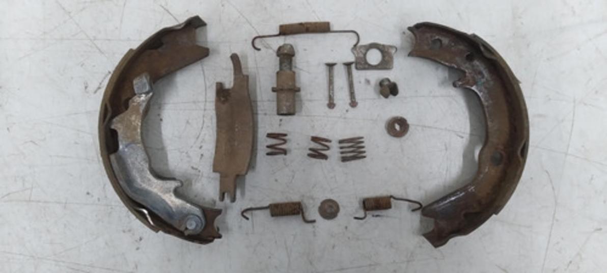 Sapata Freio T/d Pajero Tr4 10 A 15 ( C/ Freio A Disco)