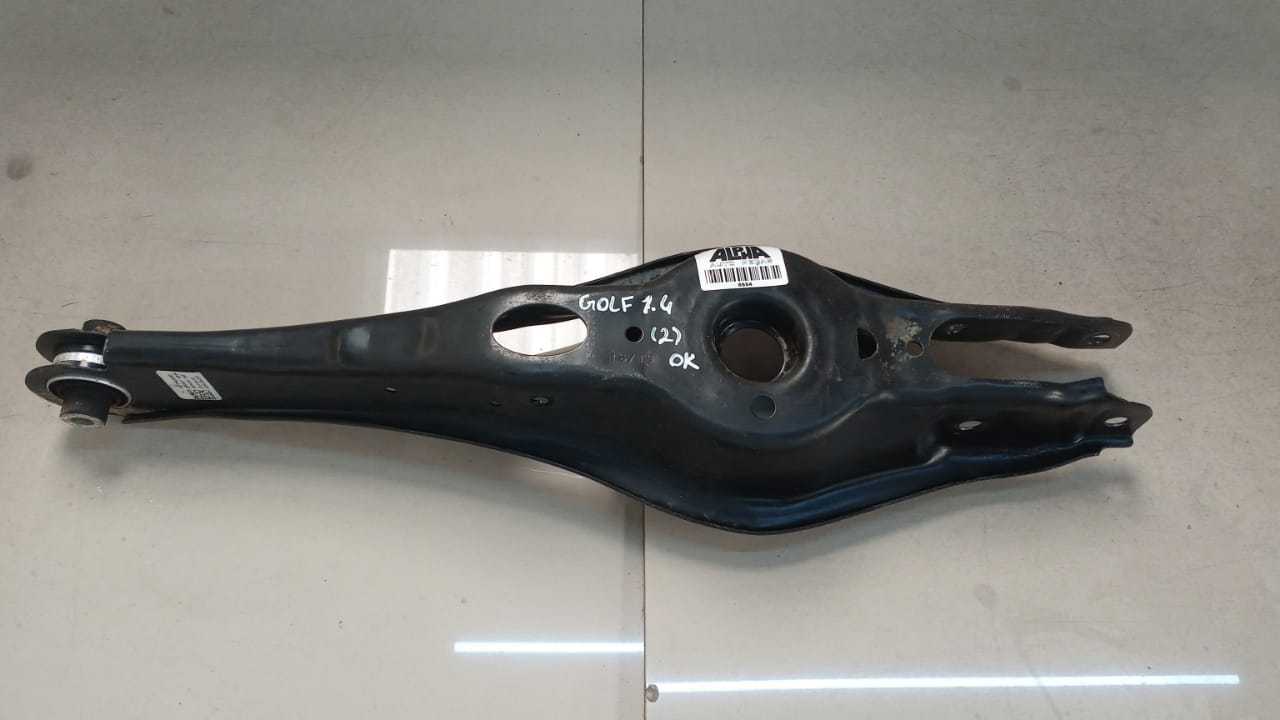 Bandeja Inferior Traseira Volkswagen Golf Tsi 1.4 2014 (2)