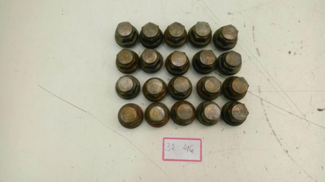 PARAFUSO RODA PAJERO TR4 2010 A 2015