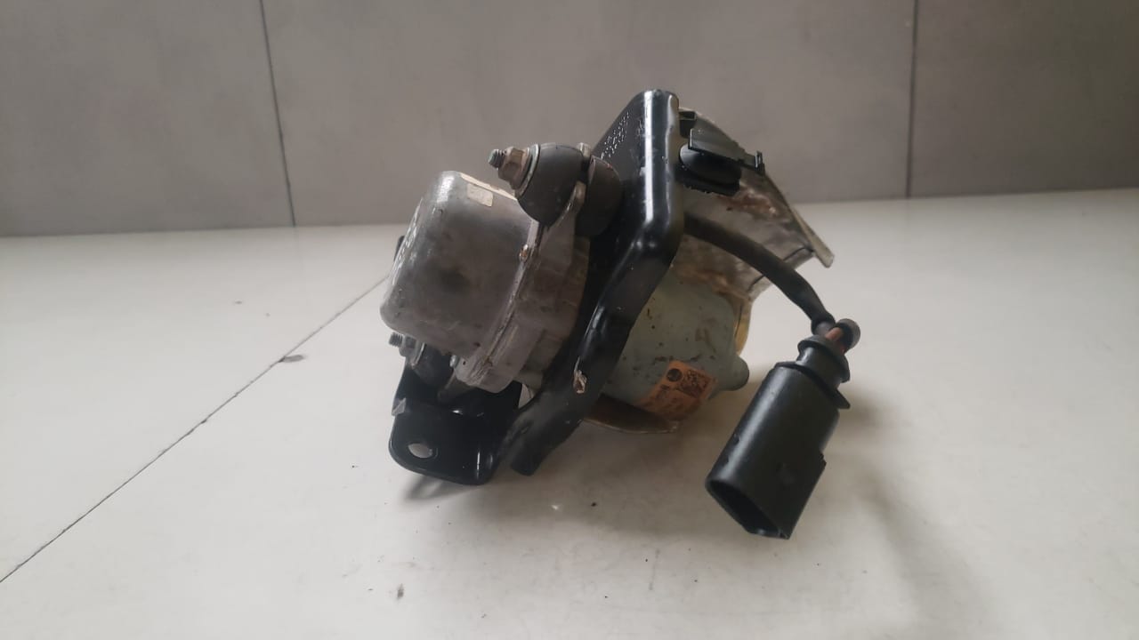 Bomba Vacuo Freio Vw Golf 2.0 2008 a 2013 1k0612181d