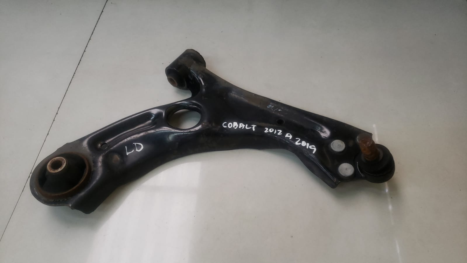 Bandeja Dianteira Direita Gm Cobalt 2012 A 2019