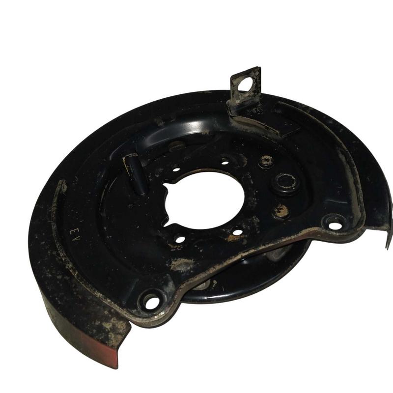 DEFLETOR DISCO TRASEIRO DIREITO PAJERO TR4 4X4 2010 A 2015