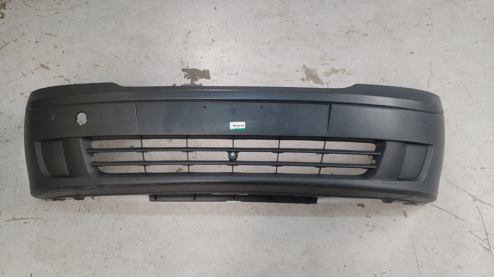 Parachoque Dianteiro Gm Montana Conquest 2010 Com detalhe