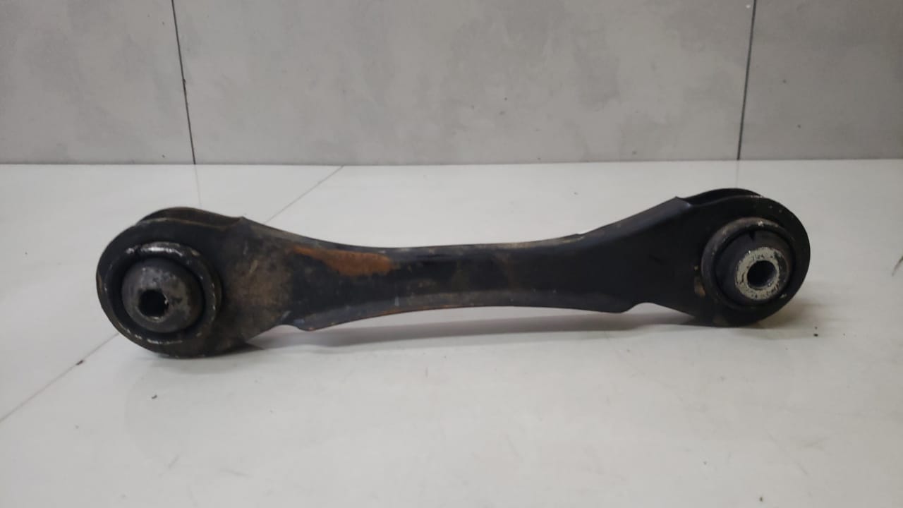 Braço Superior Traseiro Bmw 328i 2013 A 2016