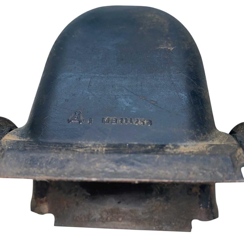 BATENTE FEIXE MOLA TRASEIRO Mitsubishi L200 2004 MB111253