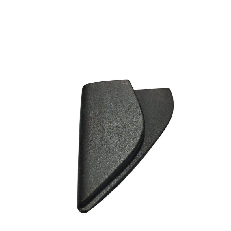 Acabamento interno direito retrovisor Nissan march 2013 