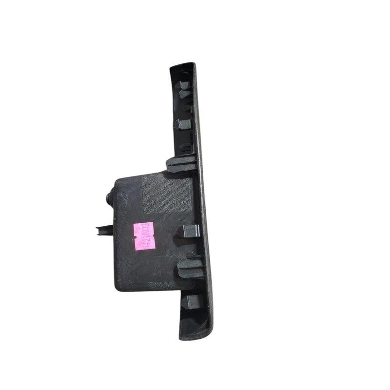 Moldura Interna Porta Traseira Direita Nissan March 2011