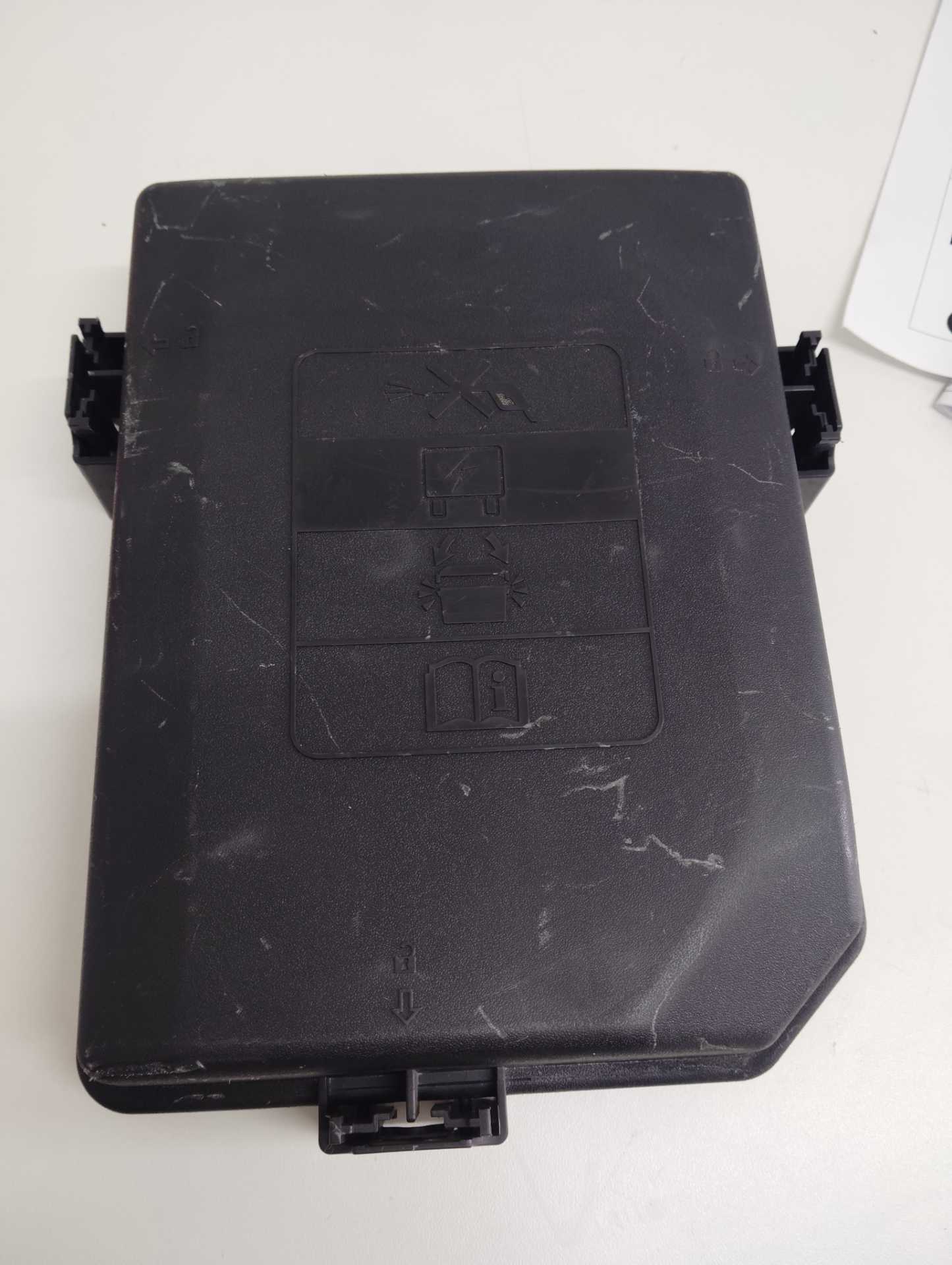  TAMPA CAIXA FUSÍVEL CHEVROLET CRUZE ORIGINAL 