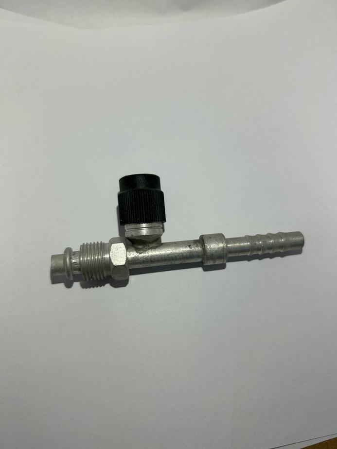 CONEX 6 RETA MACHO GIRATORIA COM VALVULA