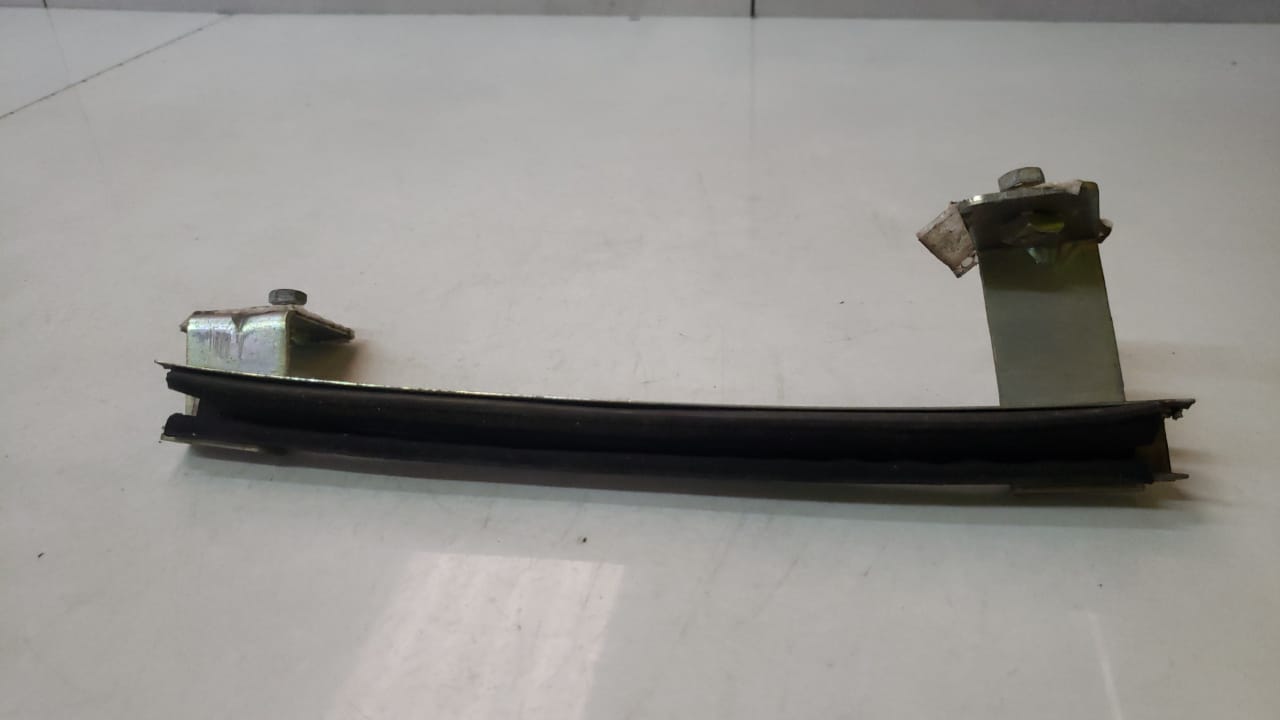 Guia Vidro Traseira Direita Ford Fiesta 2012