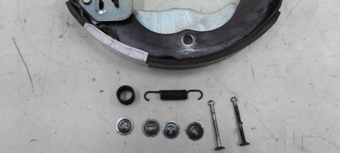 Sapata Freio A Disco Traseiro Esquerdo Pajero Tr4 10 A 15