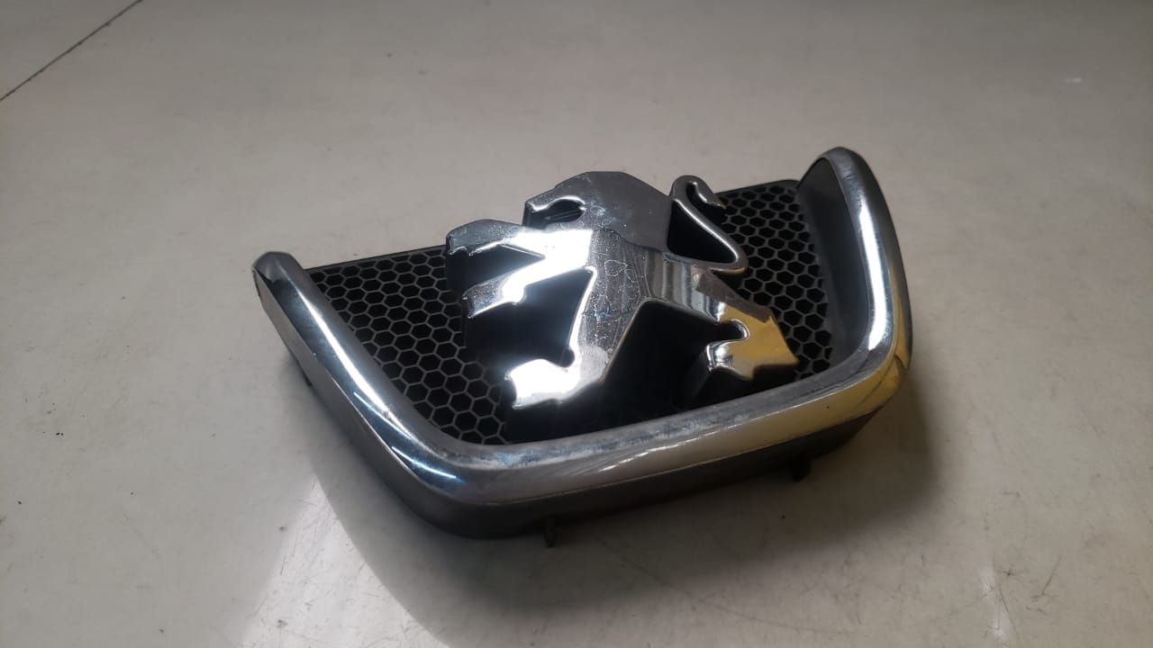 Emblema Grade Dianteira Peugeot 206 2004 9628688677