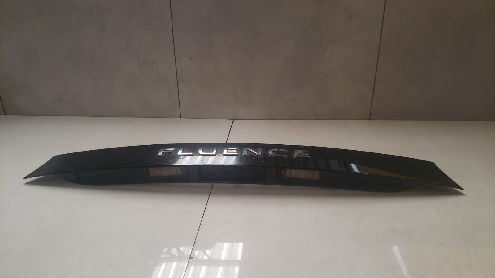 Friso Tampa Traseira Renault Fluence 2011 A 2015 848100021r