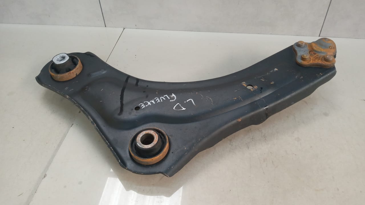 Bandeja Dianteira Direita Renault Fluence 2.0 2011 A 2015