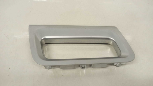 Moldura Maçaneta Interna Traseira Esquerda Gm Captiva 2011