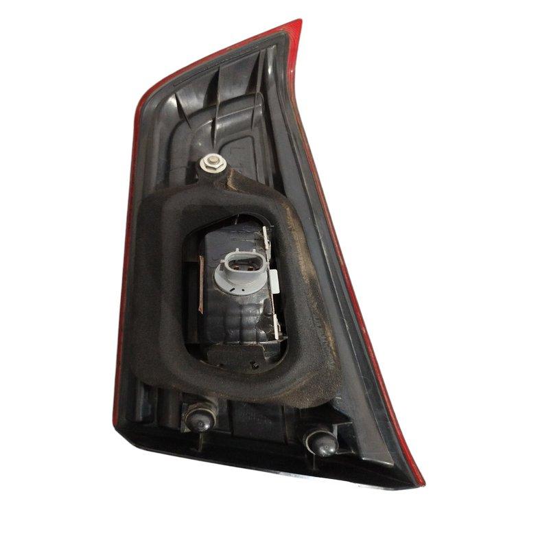 Lanterna traseira tampa esquerda Mitsubishi ASX 2010 a 2017