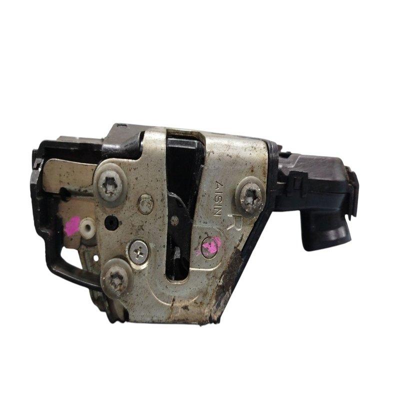 Fechadura dianteiro direito Toyota corolla 2003 2008 usado 