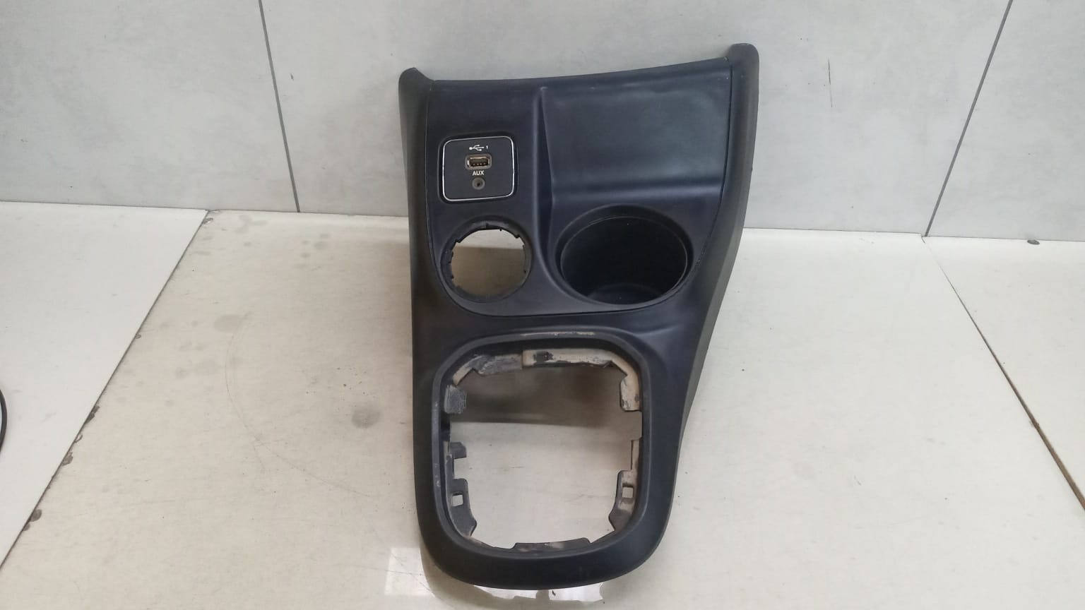 Moldura Console Fiat Toro 2016 a 2020 | 735624889