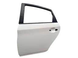 PORTA TRASEIRA ESQUERDA TOYOTA PRIUS 2013 2014 A 2015